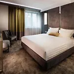 -- Park -- Part Of Urban Chic Luxury Design - Parking & Compliments - Next To Shopping & Dining Mall 4* Пловдив