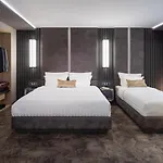 -- Park -- Part Of Urban Chic Luxury Design - Parking & Compliments - Next To Shopping & Dining Mall Отель Пловдив