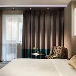 -- Park -- Part Of Urban Chic Luxury Design - Parking & Compliments - Next To Shopping & Dining Mall 4*