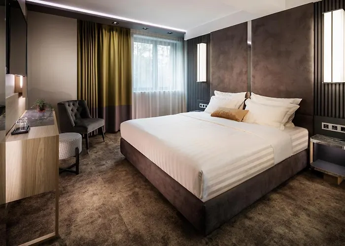 -- Park -- Part Of Urban Chic Luxury Design - Parking & Compliments - Next To Shopping & Dining Mall 4* プロヴディフ