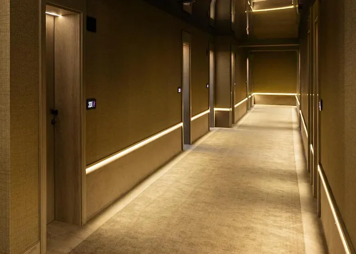 -- Park -- Part Of Urban Chic Luxury Design - Parking & Compliments - Next To Shopping & Dining Mall ホテル プロヴディフ