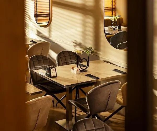 -- Park -- Part Of Urban Chic Luxury Design - Parking & Compliments - Next To Shopping & Dining Mall ホテル プロヴディフ