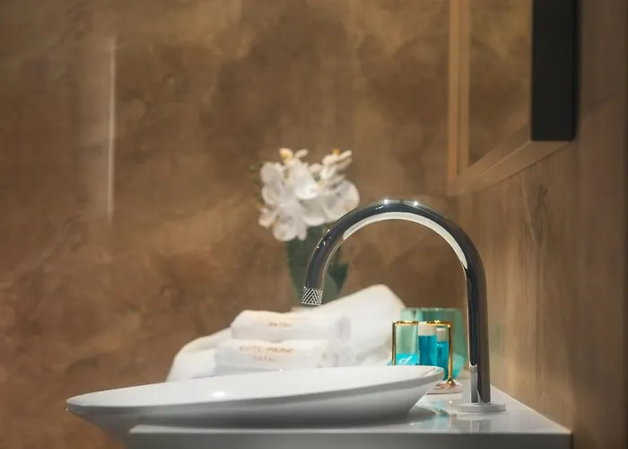 ホテル -- Park -- Part Of Urban Chic Luxury Design - Parking & Compliments - Next To Shopping & Dining Mall プロヴディフ