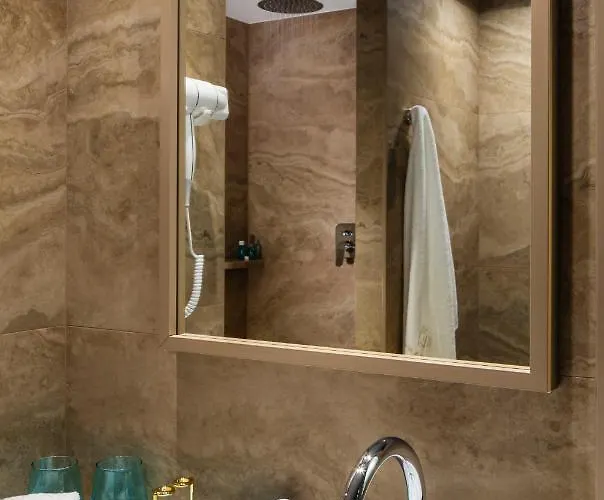 -- Park -- Part Of Urban Chic Luxury Design - Parking & Compliments - Next To Shopping & Dining Mall ホテル 4*