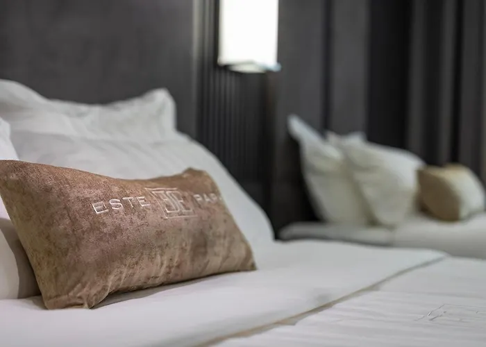 -- Park -- Part Of Urban Chic Luxury Design - Parking & Compliments - Next To Shopping & Dining Mall ホテル