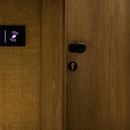 -- Park -- Part Of Urban Chic Luxury Design - Parking & Compliments - Next To Shopping & Dining Mall 4* Пловдив