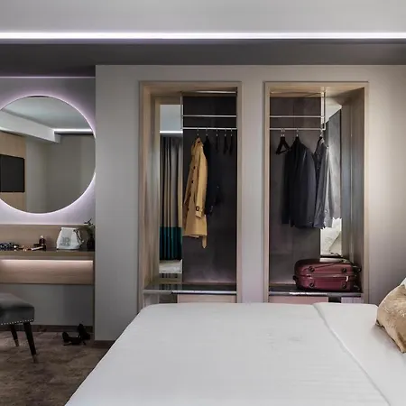 -- Park -- Part Of Urban Chic Luxury Design - Parking & Compliments - Next To Shopping & Dining Mall Отель Пловдив