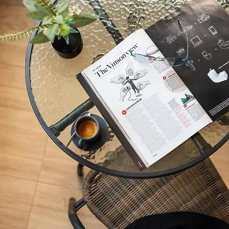 Отель -- Park -- Part Of Urban Chic Luxury Design - Parking & Compliments - Next To Shopping & Dining Mall