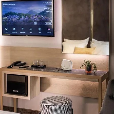 Ξενοδοχείο -- Park -- Part Of Urban Chic Luxury Design - Parking & Compliments - Next To Shopping & Dining Mall