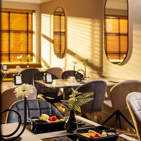 Отель -- Park -- Part Of Urban Chic Luxury Design - Parking & Compliments - Next To Shopping & Dining Mall Пловдив