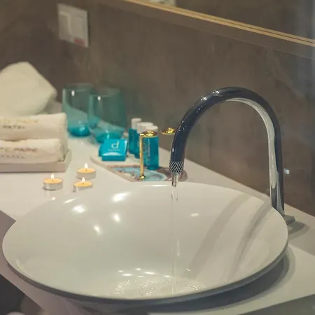 -- Park -- Part Of Urban Chic Luxury Design - Parking & Compliments - Next To Shopping & Dining Mall Ξενοδοχείο 4*