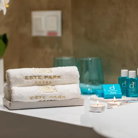 Park Hotel: Urban Chic Luxury With Parking Near Shopping Mall Hotel
