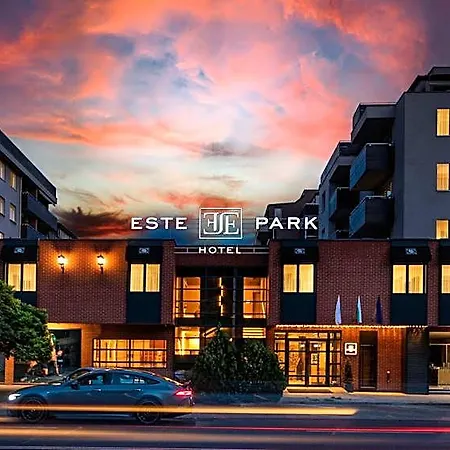 -- Park -- Part Of Urban Chic Luxury Design - Parking & Compliments - Next To Shopping & Dining Mall 4*