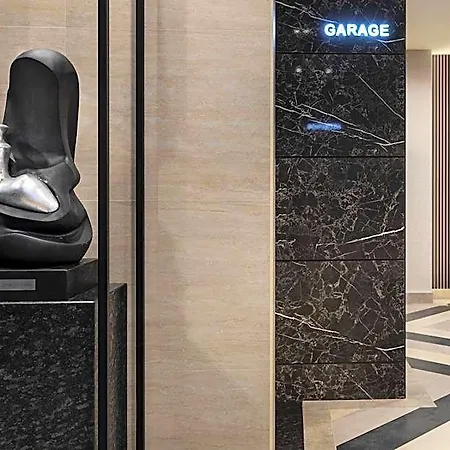 -- Park -- Part Of Urban Chic Luxury Design - Parking & Compliments - Next To Shopping & Dining Mall Hotel Plovdiv