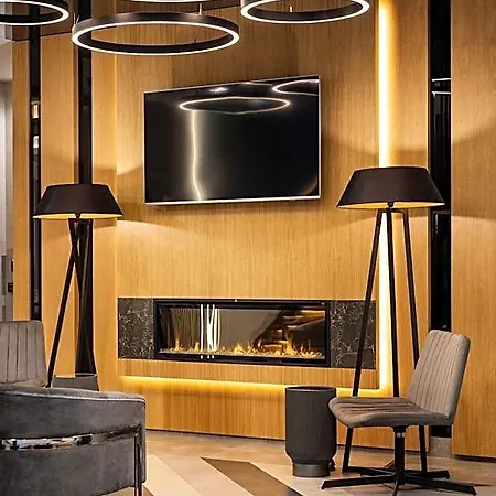 -- Park -- Part Of Urban Chic Luxury Design - Parking & Compliments - Next To Shopping & Dining Mall Ξενοδοχείο Φιλιππούπολη