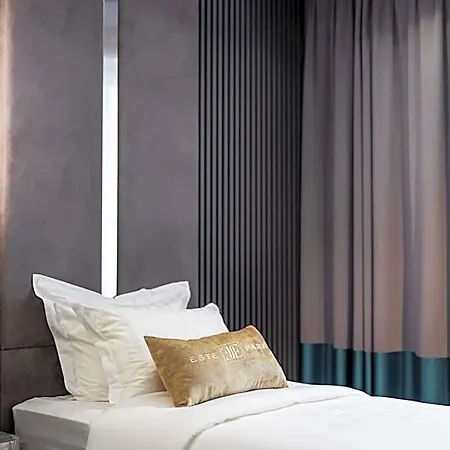 Ξενοδοχείο -- Park -- Part Of Urban Chic Luxury Design - Parking & Compliments - Next To Shopping & Dining Mall 4*