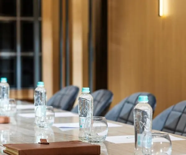 -- Park -- Part Of Urban Chic Luxury Design - Parking & Compliments - Next To Shopping & Dining Mall 4*