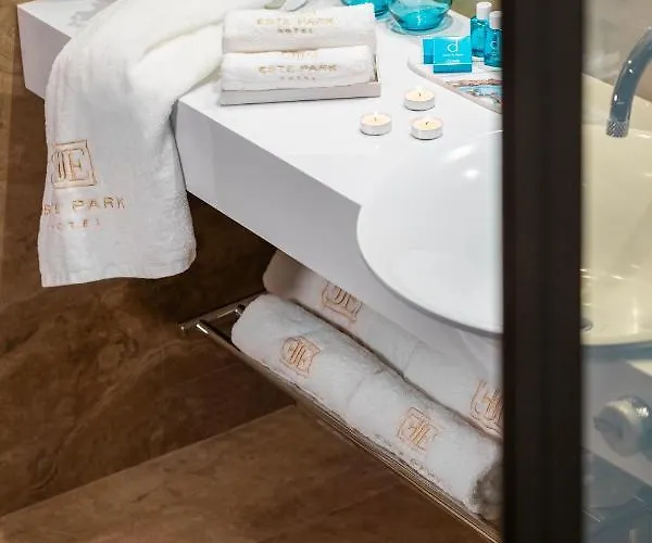 -- Park -- Part Of Urban Chic Luxury Design - Parking & Compliments - Next To Shopping & Dining Mall Hotel Plovdiv