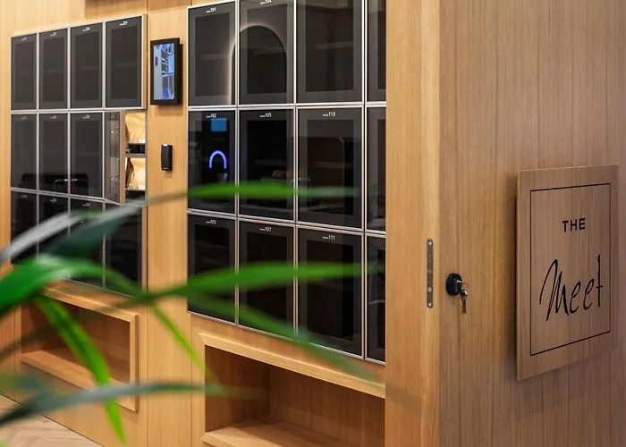 -- Park -- Part Of Urban Chic Luxury Design - Parking & Compliments - Next To Shopping & Dining Mall 4*